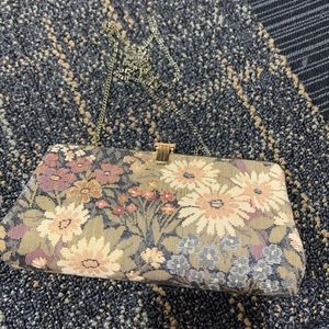 Vintage Floral Clutch